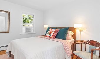 331 Third Beach Rd, Middletown, RI 02842