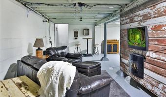 501 21st St NE, Austin, MN 55912