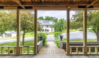 286 Carter St, Barnet, VT 05821