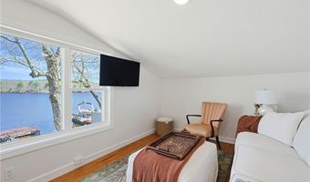 33 Airy Acres Dr, Glocester, RI 02814