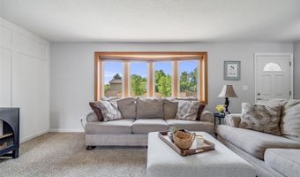 7370 Devinney Ct, Arvada, CO 80005