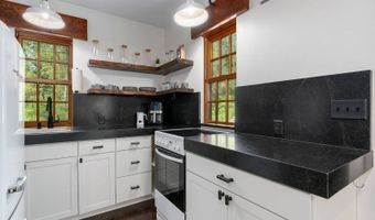 386 Spruce St, Alpine, WY 83128