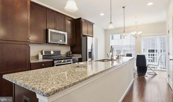12710 RUSTIC ROCK Ln, Beltsville, MD 20705
