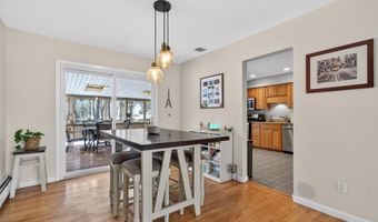 9 Eros Dr, Airmont, NY 10952