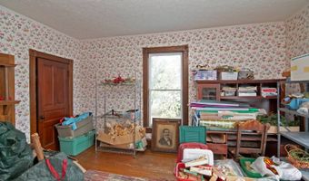 192 Clay St, Alderson, WV 24910