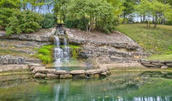 000 Silver Cliff Way, Branson West, MO 65737