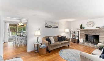 352 Lafayette Rd, North Kingstown, RI 02852