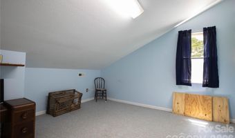 84 Sheets Farm Rd, Bakersville, NC 28705
