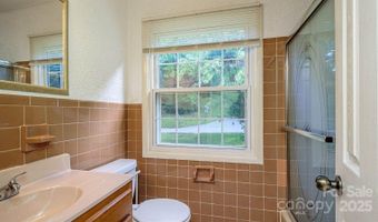 51 Bell Rd, Asheville, NC 28805