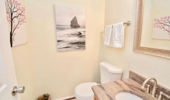 6153 SUMMER PARK Ln, Alexandria, VA 22315