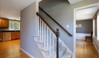 25 Calvin St, Ayer, MA 01432