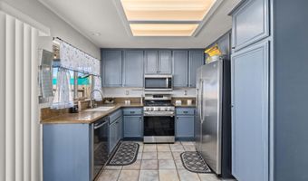 10852 Bonanza Rd, Adelanto, CA 92301