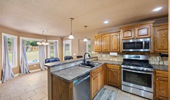 921 Waterfront Rd, Alma, AR 72921