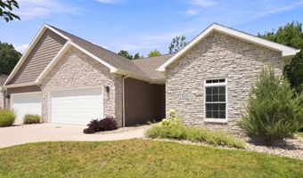 513 Williamson Cir, Angola, IN 46703