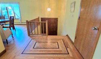 22 GROVE Ave, North Providence, RI 02911