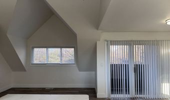 81 Montoya Dr 81, Branford, CT 06405