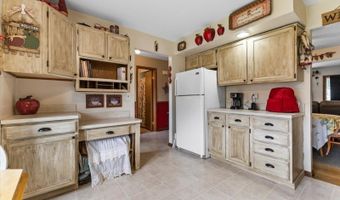 287 Cheyenne Rd, Andover, NJ 07848