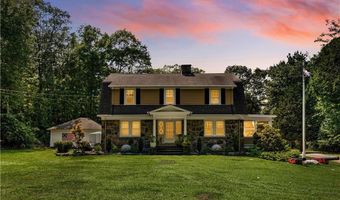 121 Commonwealth Ave, Warwick, RI 02886