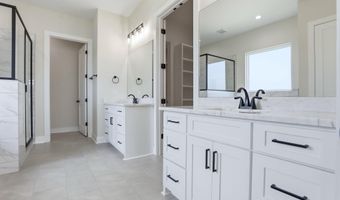 7636 S Shoreline Blvd, Benton, AR 72019