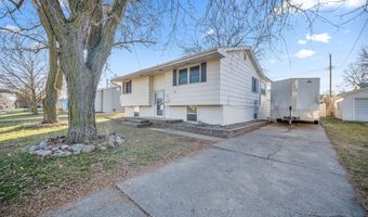 110 9th St SE, Altoona, IA 50009