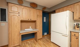 5999 139th St W, Apple Valley, MN 55124