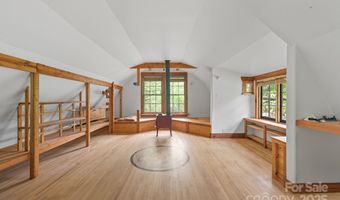132 Little Knob Rd, Asheville, NC 28803