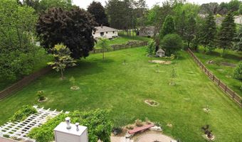 2539 W SUNNYVIEW Cir, Appleton, WI 54914