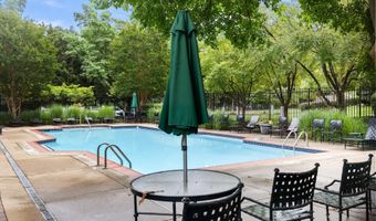 4850 EISENHOWER Ave 418, Alexandria, VA 22304