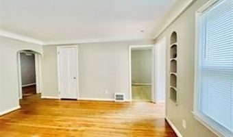 6612 Buckingham Ave, Allen Park, MI 48101