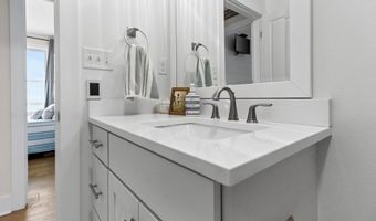 14 Tarpon St, Alligator Point, FL 32346