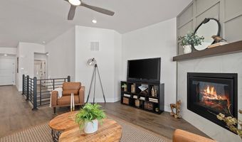 4044 SADDLEBACK Ln, Cheyenne, WY 82001