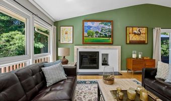 8308 LILLY STONE Dr, Bethesda, MD 20817