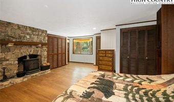 281 Cliffside Ln, Banner Elk, NC 28604