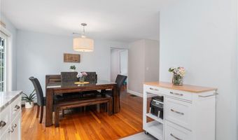 26 Ferncrest Dr, Cumberland, RI 02864