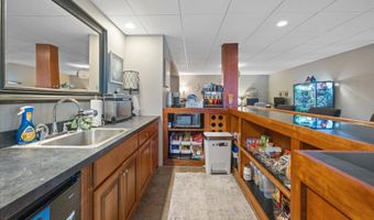 33 WATERTON Dr, Bear, DE 19701