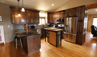 15 Helen Ln, Banner, WY 82832