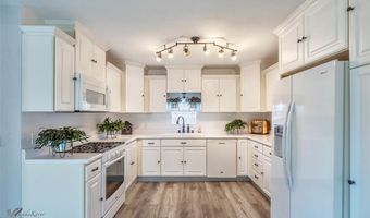 3183 Curry Ln, Abilene, TX 79605