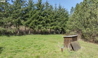 Three Trees Ln, Amity, OR 97101