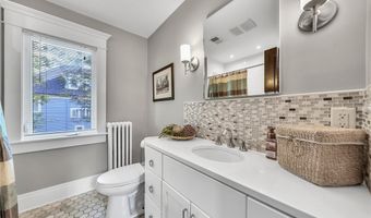 49 Burbank Dr, Amherst, NY 14226