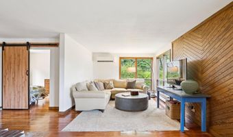 44 Winn Rd, Falmouth, ME 04105