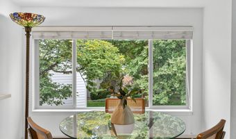 10295 SW Trapper Ter Bld#7, Beaverton, OR 97008