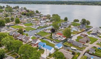 1748 Saint Clair River Dr, Algonac, MI 48001