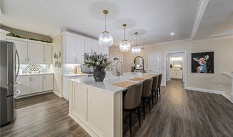 1203 Whispering Shrs, Vermilion, OH 44089