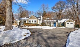 22 Lantern Ln, Barrington, RI 02806