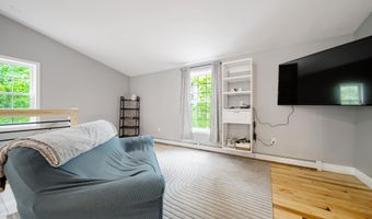 82 Parkey Rd, Barnstead, NH 03218