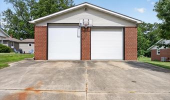 291 W Davis St, Bloomfield, IN 47424