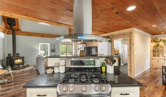 194 Hurricane Rd, Belmont, NH 03220