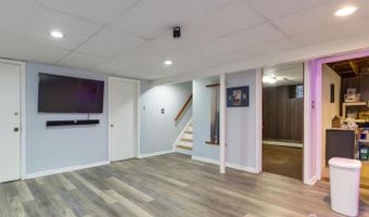 29 Cornell St, Avenel, NJ 07001