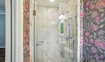 2376 Madison Rd, Cincinnati, OH 45208