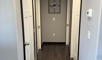 1210 NE 32nd Ave, Aberdeen, SD 57401